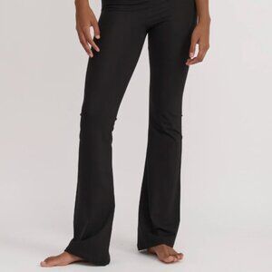 Core Flare Pants
